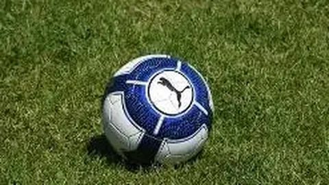 篮球狂热者：坝坝场地的解说之声